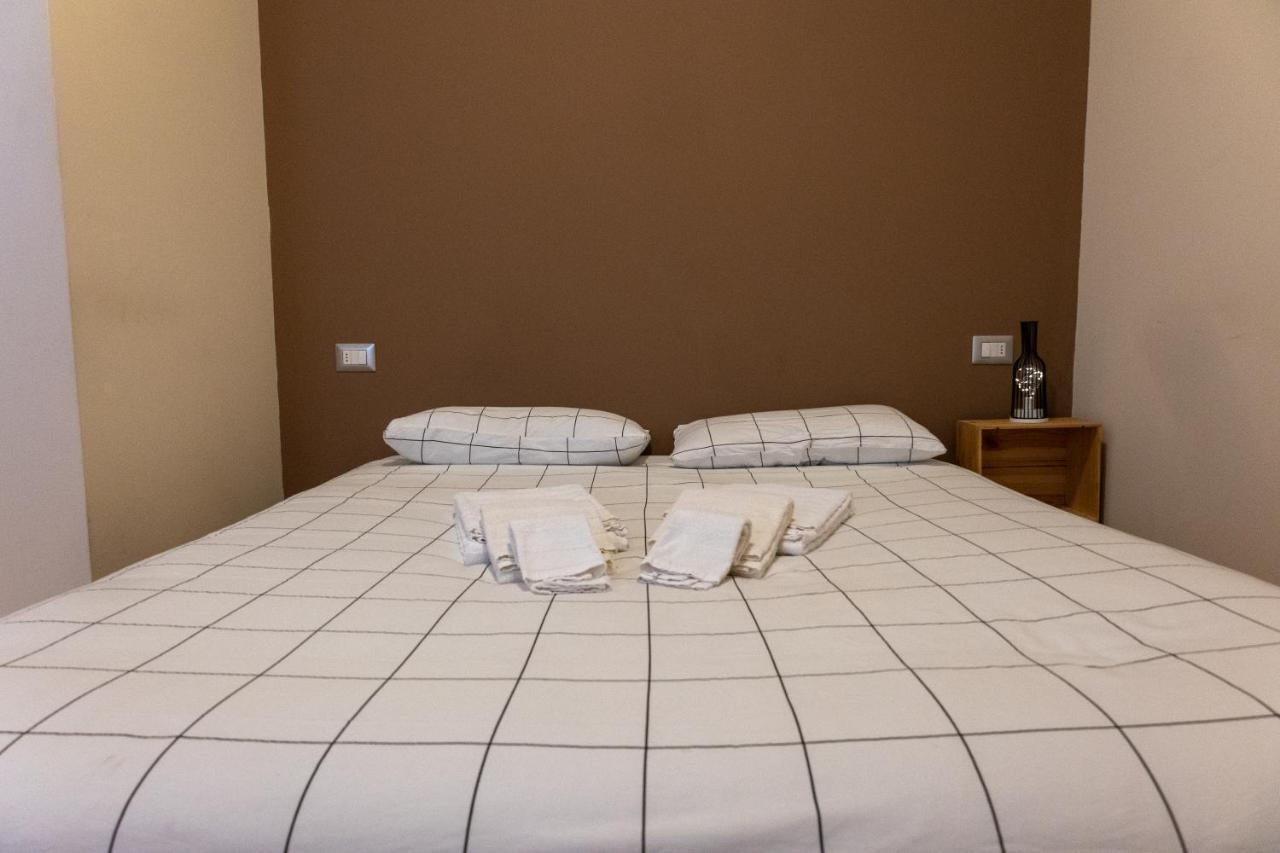 La Stazione Bed & Breakfast Trontano Luaran gambar